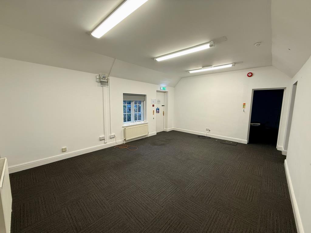 Lot: 153 - OFFICE WITH PLANNING FOR THREE HOUSES - Room
